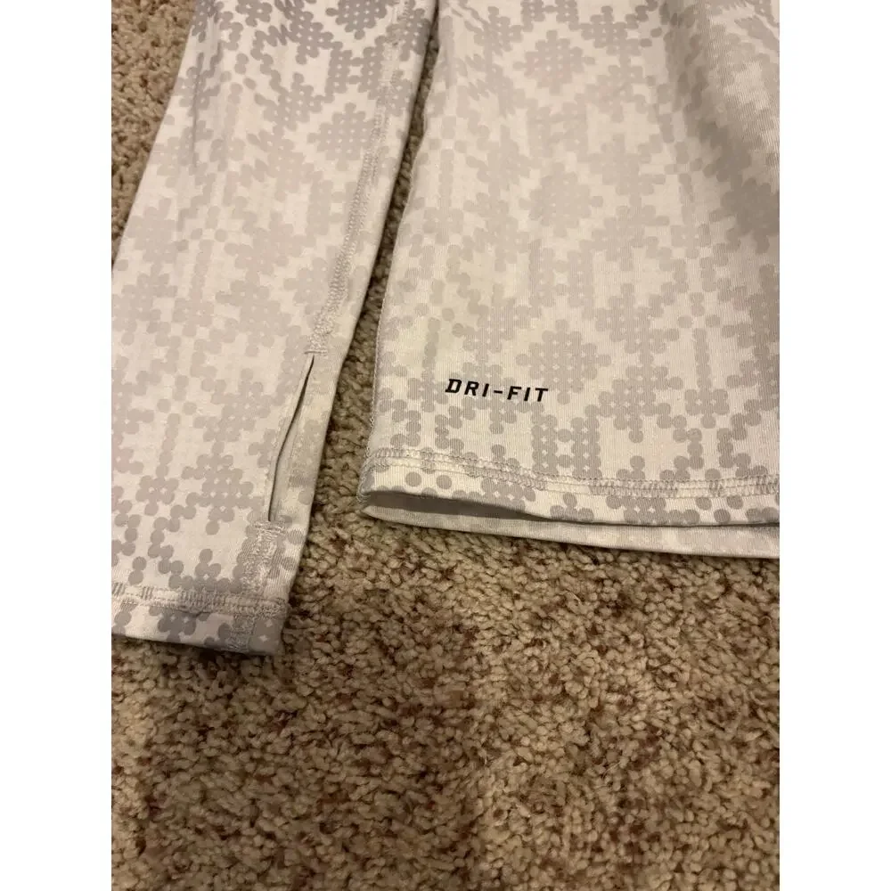 Nike Pro drifit Boys medium mock turtleneck athletic top